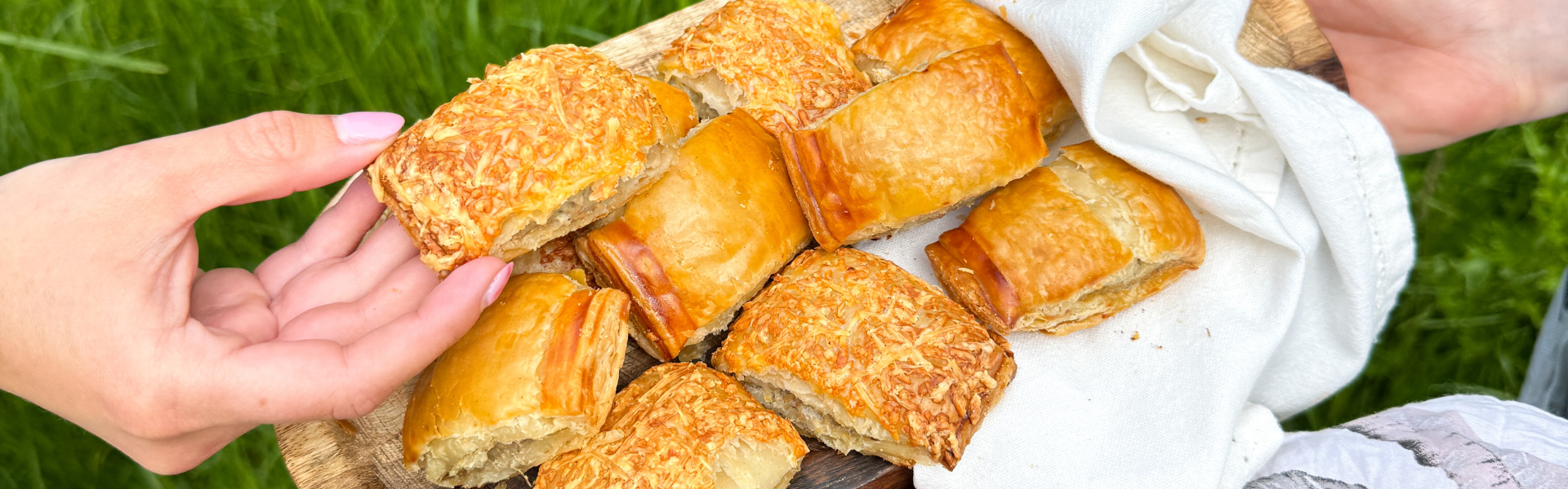 met onze borrelsaucijzen!