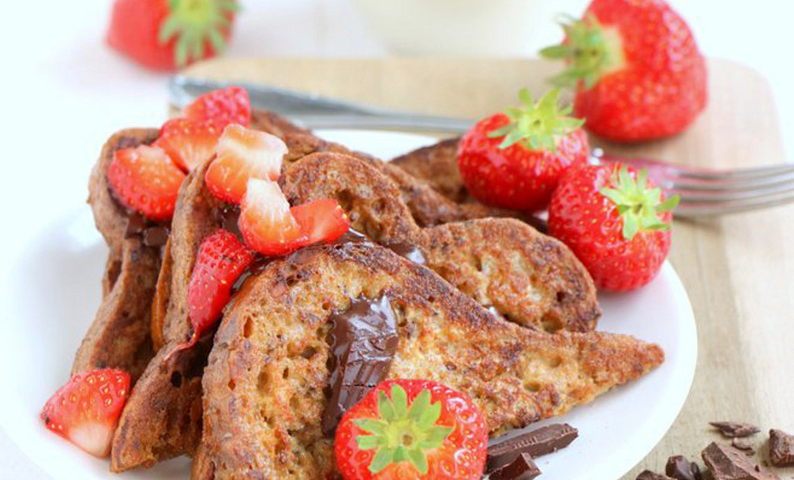 Wentelteefjes met aardbeien en chocola